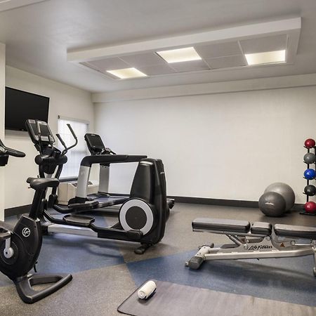 Four Points By Sheraton Greensboro Airport Ngoại thất bức ảnh