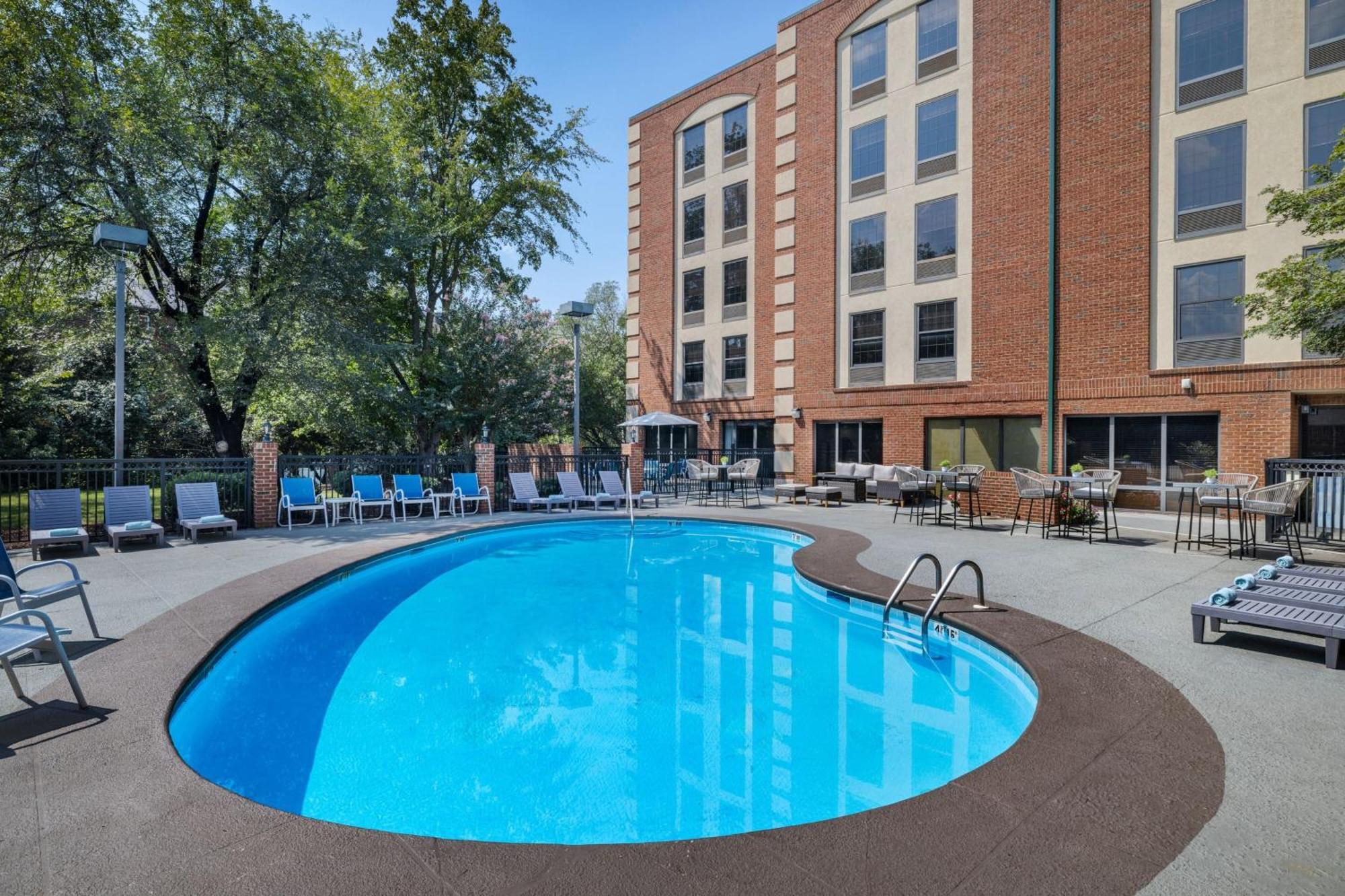 Four Points By Sheraton Greensboro Airport Ngoại thất bức ảnh