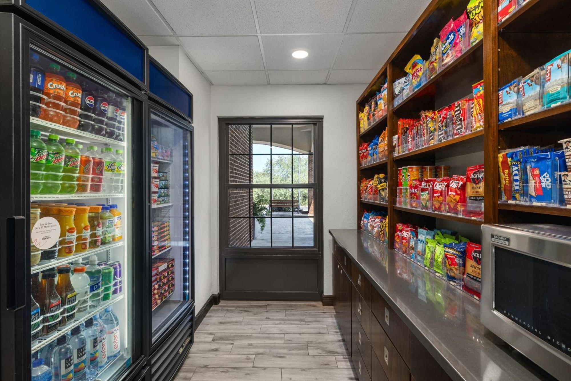 Four Points By Sheraton Greensboro Airport Ngoại thất bức ảnh